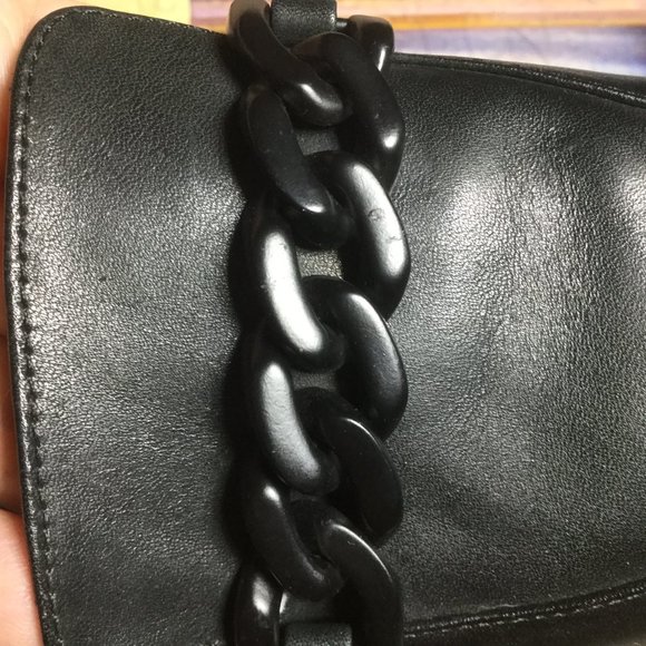Steve Madden new without tags or box leather uppers Black with chain accents 8.5 - Picture 2 of 5